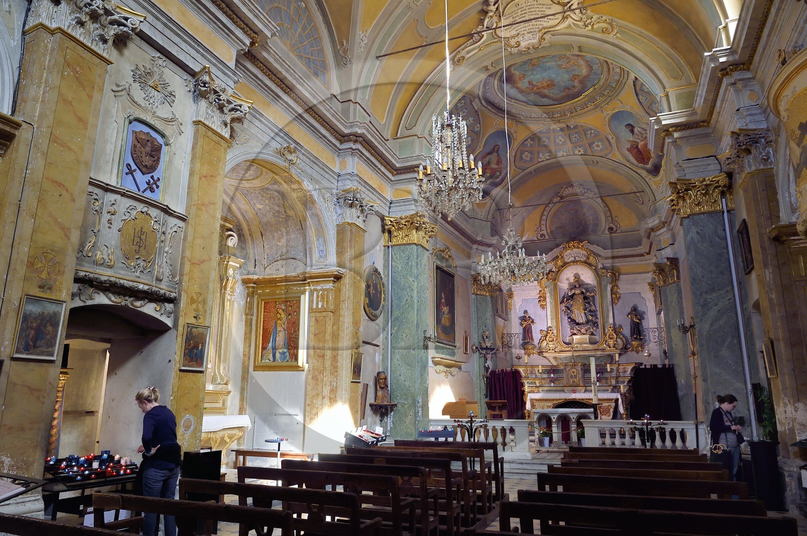 France, Alpes Maritimes (06), le village perché d'Eze, l'église de style baroque