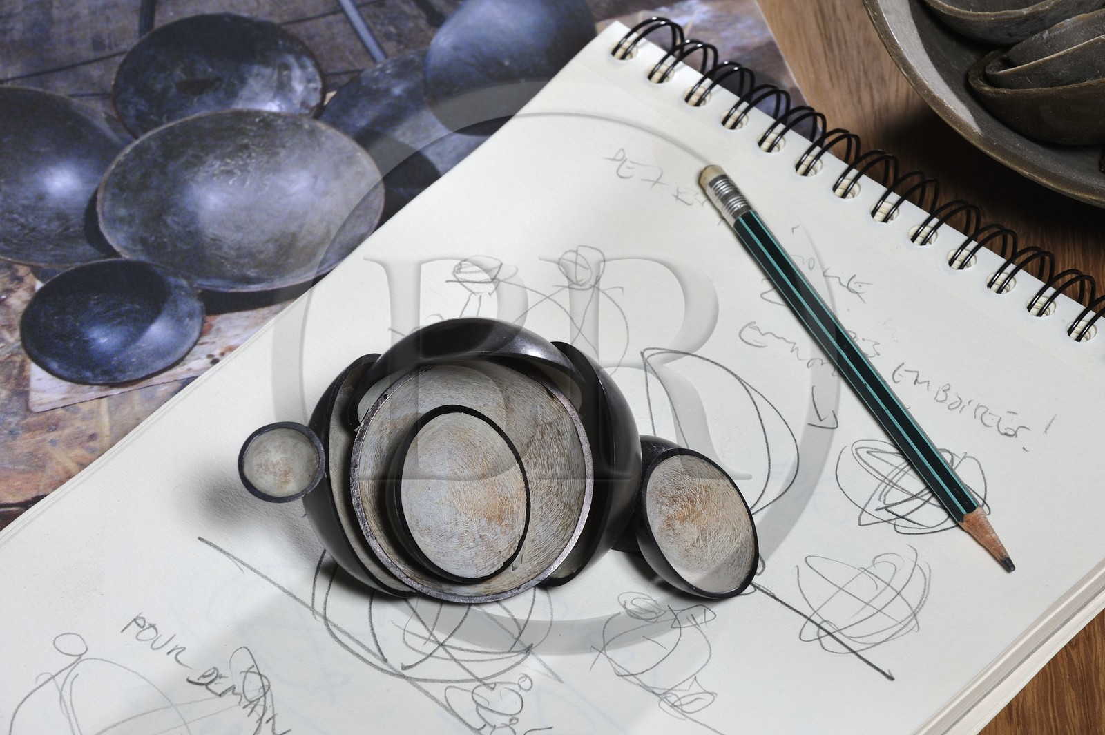 France, Calvados (14), Orbec, sculptures d'Axel Cassel