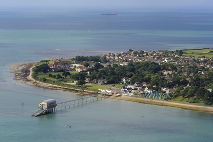 Royaume-Uni, Angleterre, Hampshire, Ile de Wight, Bembridge et sa station de sauvetage en mer (vue aérienne)