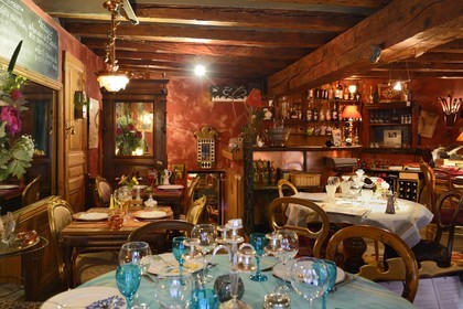 France, Rhône (69), Lyon, site historique classé Patrimoine Mondial de l'UNESCO, Vieux Lyon, le restaurant La Nef des Fous dans la rue du Boeuf