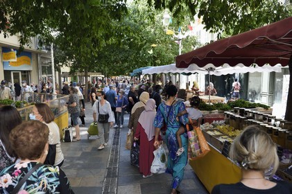 France, Var (83), Toulon, le marché du Cours Lafayette