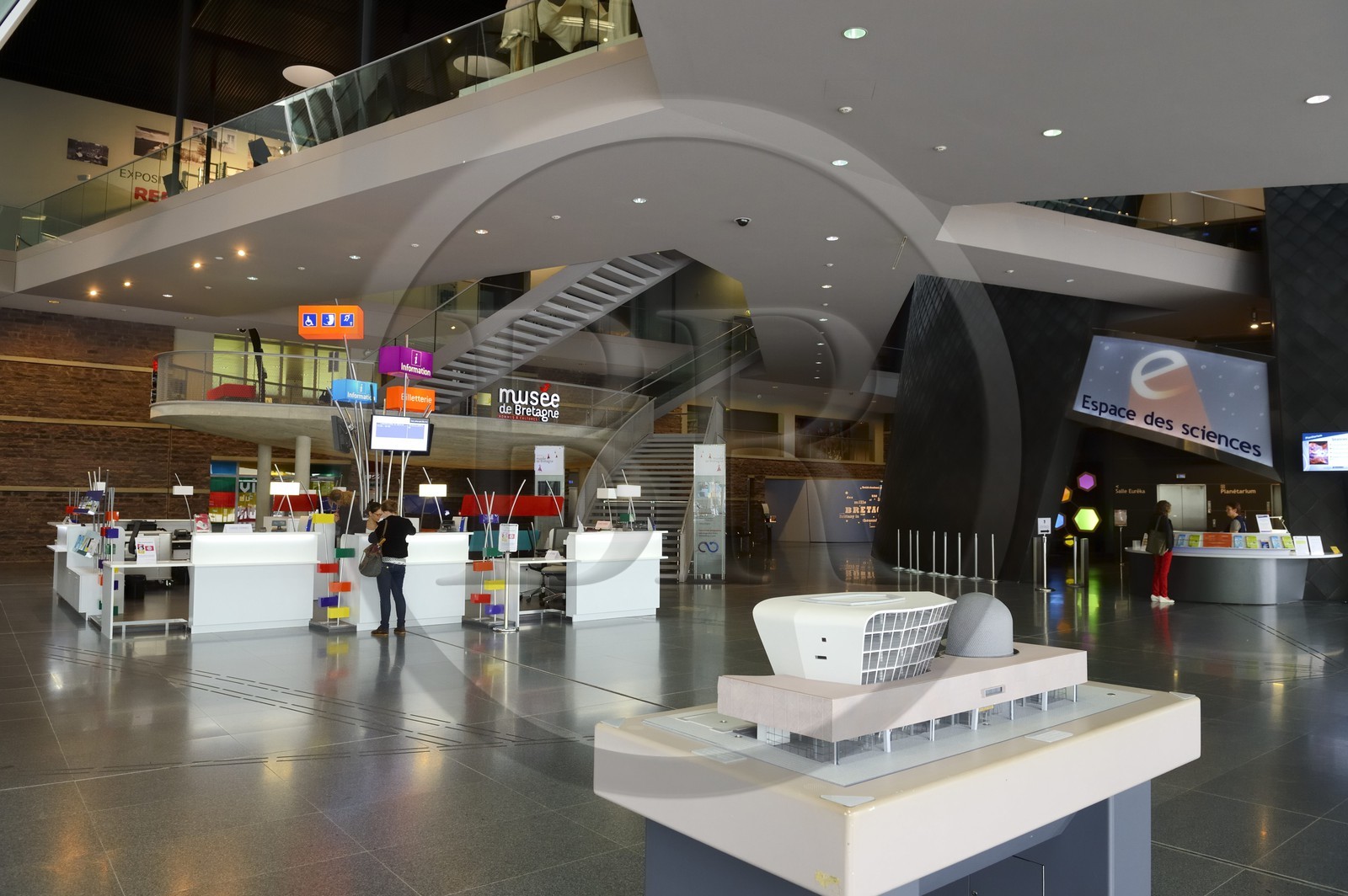 France, Ille-et-Vilaine (35), Rennes, Les Champs Libres de l'architecte Christian de Portzamparc, installation culturelle regroupant une bibliothèque, le musée de Bretagne et un espace des sciences