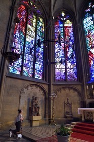 France, Moselle (57), Metz, la cathédrale Saint-Etienne, chapelle du Saint Sacrement avec des vitraux de Jacques Villon (1957)