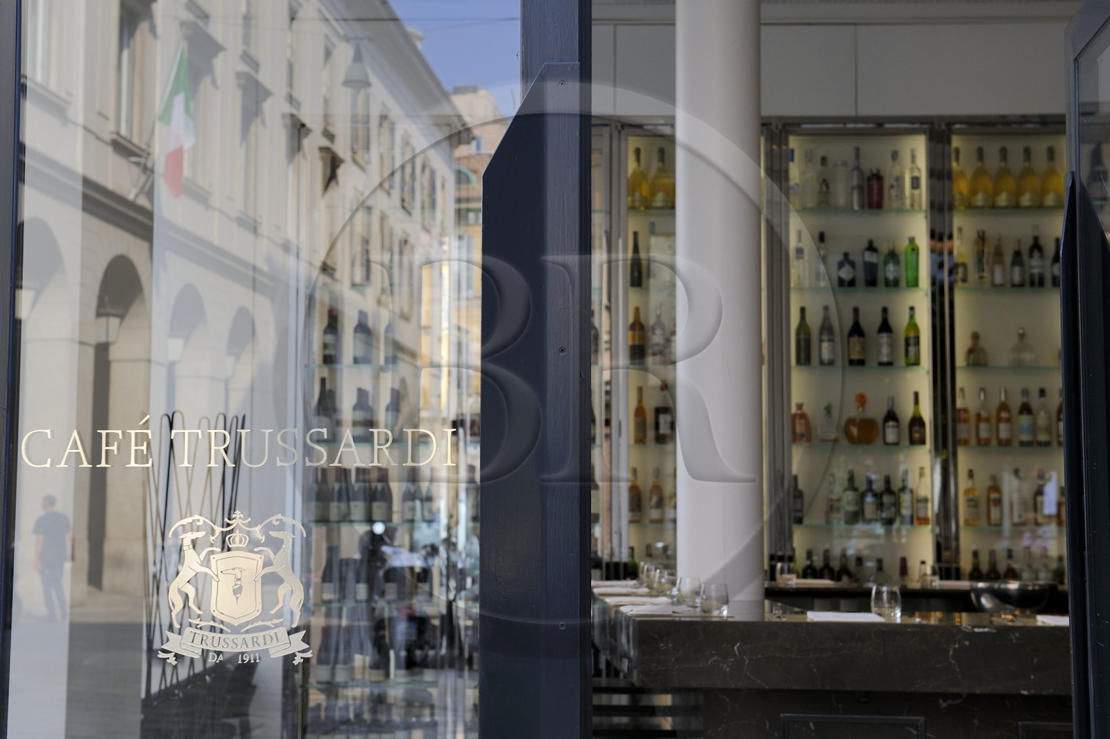 Italie, Lombardie, Milan, Piazza della Scala, Café Trussardi