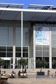 France, Gard (30), Nimes, Le Carré d'Art de l'architecte Norman Forster, médiathèque et centre d'Art Contemporain
