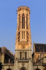 France, Paris (75), beffroi de la mairie du 1er arrondissement (1860)jouxtant l'église Saint-Germain-l' Auxerrois