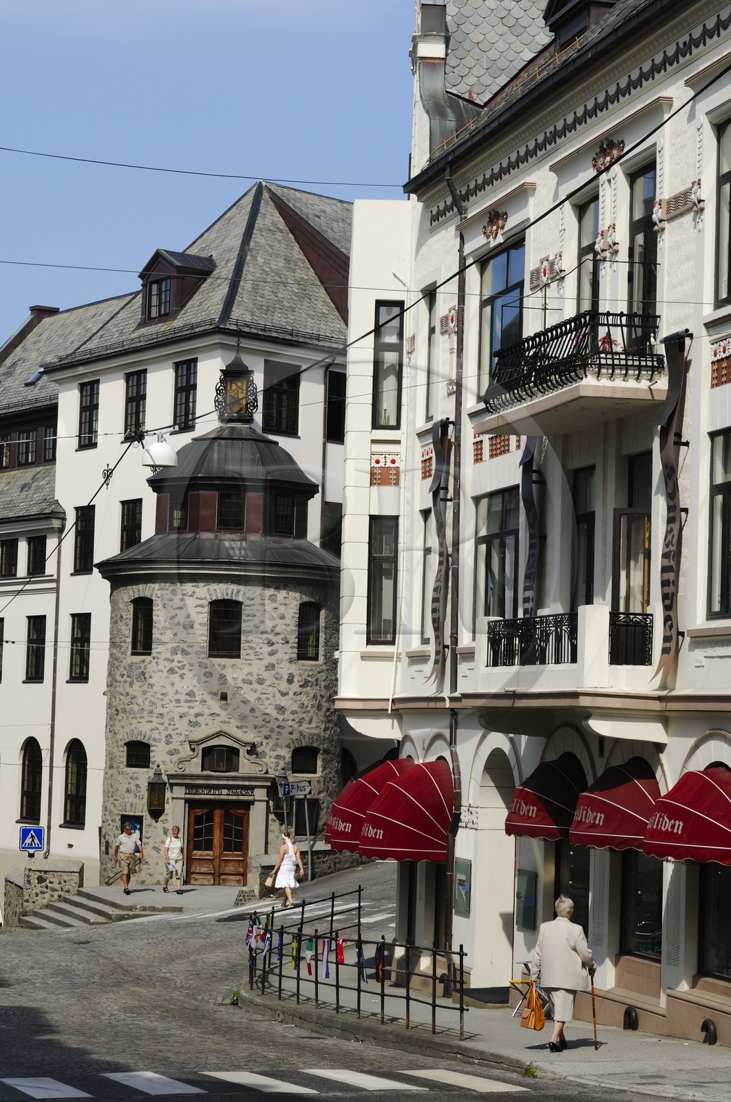 Norvège, More Og Romsdal, Alesund, la tour du cinéma dans la vielle ville