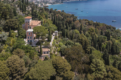 Italie, Ligurie, Province d'Imperia, Vintimille, Jardin botanique Hanbury autour du Palazzo Orengo (vue aérienne)