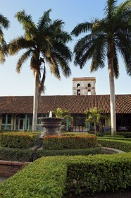 Nicaragua, Leon, hotel El Convento dans l'ancien couvent de San Francisco fondé en 1639