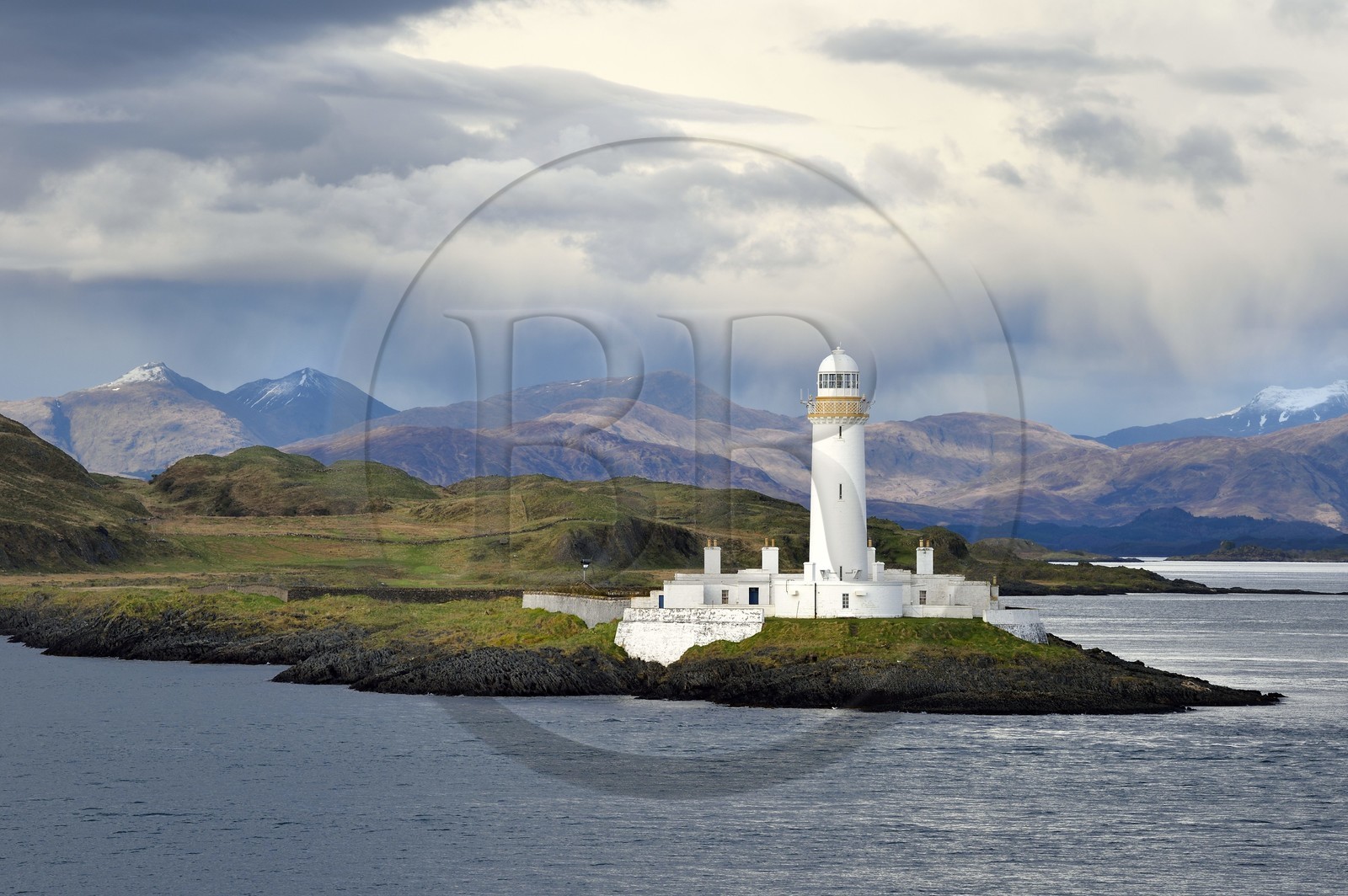 Royaume-Uni, Ecosse, Highland, Hébrides intérieures, phare de l'Ile de Lismore dans le Loch Linnhe à l'Est de l'Ile de Mull, sur la route du ferry reliant Craignure sur Mull à Oban