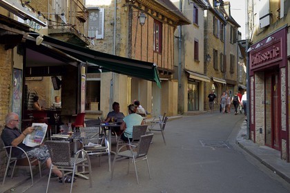 France, Dordogne (24), Périgord Noir, Belvès, labellisé Les Plus Beaux Villages de France, rue Jacques-Manchotte