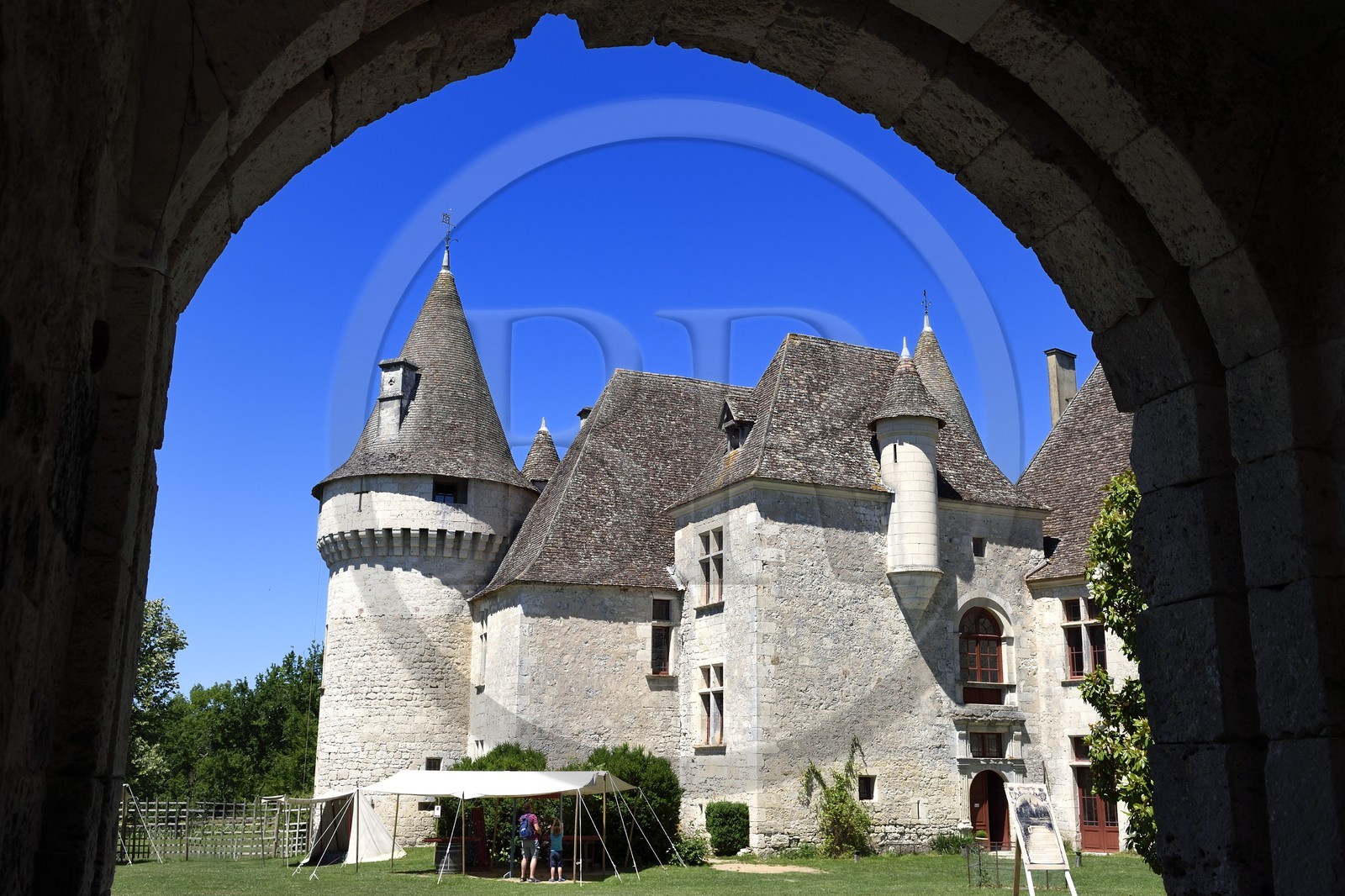 France, Dordogne (24), Ribagnac, chateau de Bridoire