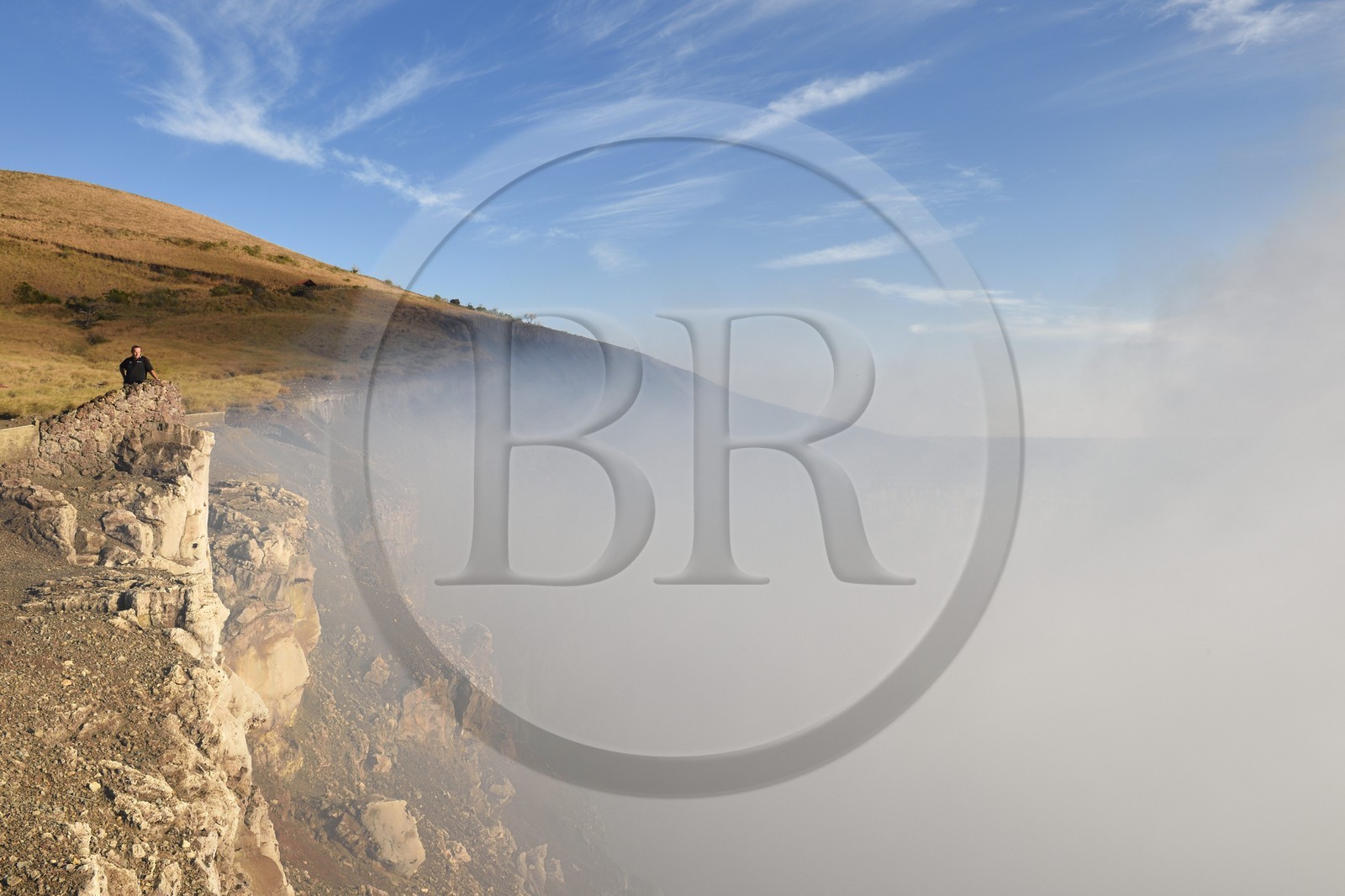 Nicaragua, Masaya, Parc national du Volcan Masaya (Parque Nacional Volcan Masaya), le cratère Santiago toujours actif