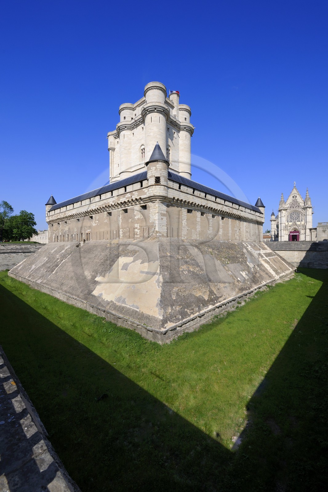 France, Val-de-Marne (94), Vincennes, le château de Vincennes, le donjon et la Sainte Chapelle