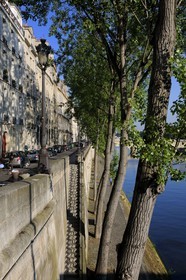 France, Paris (75), île Saint Louis, quai d'Anjou