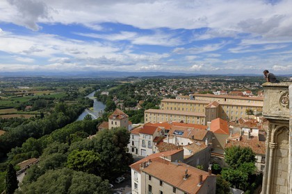 France, Hérault (34), Béziers, vue sur la rivière Orb depuis la cathédrale Saint-Nazaire