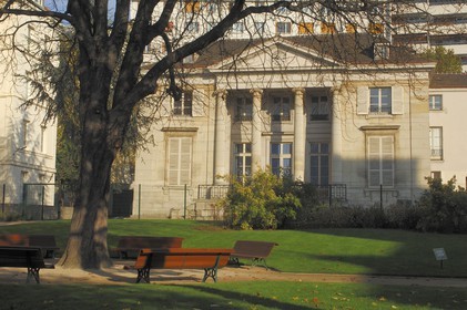 France, Paris (75), le jardin du pavillon Carré de Baudouin