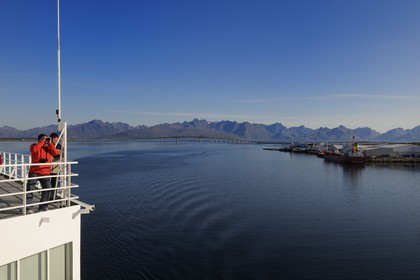 Norvège, Nordland, iles des Westeralen, l'express cotier Hurtigruten à Stokmarknes