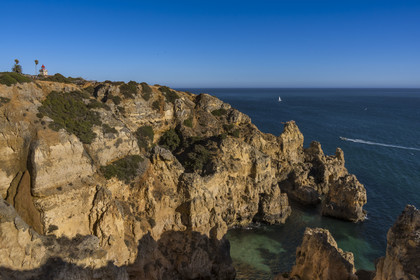 Portugal, Algarve, Lagos, les falaises escarpées de la Ponta da Piedade