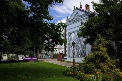 France, Haut-Rhin (68), Mulhouse, mur peint à l'université populaire ancienne école de chimie
