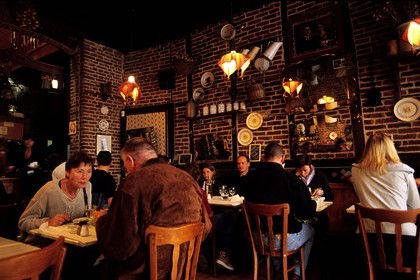 France, Nord (59), Lille, intérieur d'un Estaminet (café ou restaurant traditionnel)