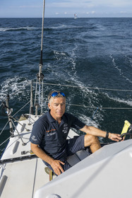 France, Vendée (85), Les-Sables-d'Olonne, le skipper Manuel Cousin en entrainement sur son voilier monocoque de 60 pieds IMOCA Coup de Pouce