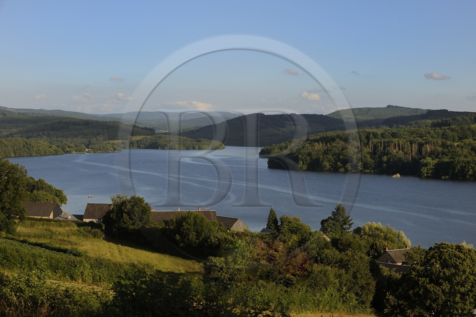 France, Nièvre (58), lac de Pannecière