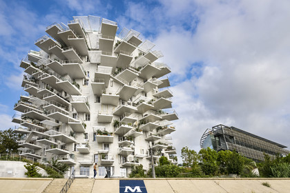 France, Hérault (34), Montpellier, quartier Richter, les rives du Lez, l'immeuble L'Arbre Blanc, réalisé par l'architecte japonais Sou Foujimoto avec les architectes français Nicolas Laisné et Manal Rachdi