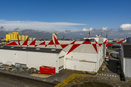 France, Loire-Atlantique (44), Saint-Nazaire, collection d'art contemporain à ciel ouvert Estuaire, Suite de triangles réalisée par l'artiste suisse Felice Varini