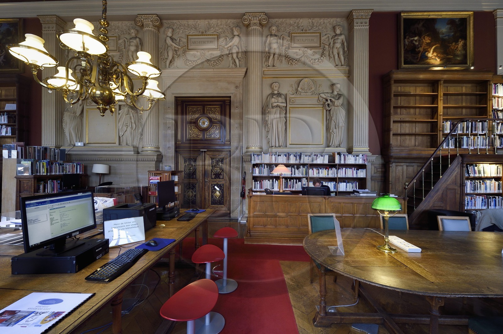 France, Paris (75), quartier de Saint-Germain-des-Prés, Ecole nationale supérieure des Beaux-Arts, la bibliothèque dans le Palais des Etudes