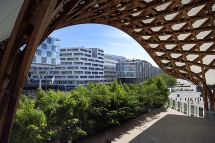 France, Moselle (57), Metz, quartier de l'Amphithéatre, le Centre Pompidou-Metz, centre d'art conçus par les architectes Shigeru Ban et Jean de Gastines