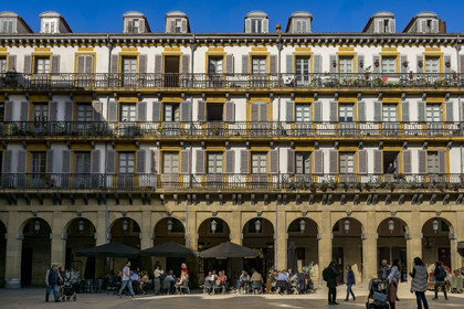 Espagne, province du Guipuscoa (Gipuzkoa), Saint-Sébastien (Donostia),  la place de la Constitution au coeur de la vieille ville