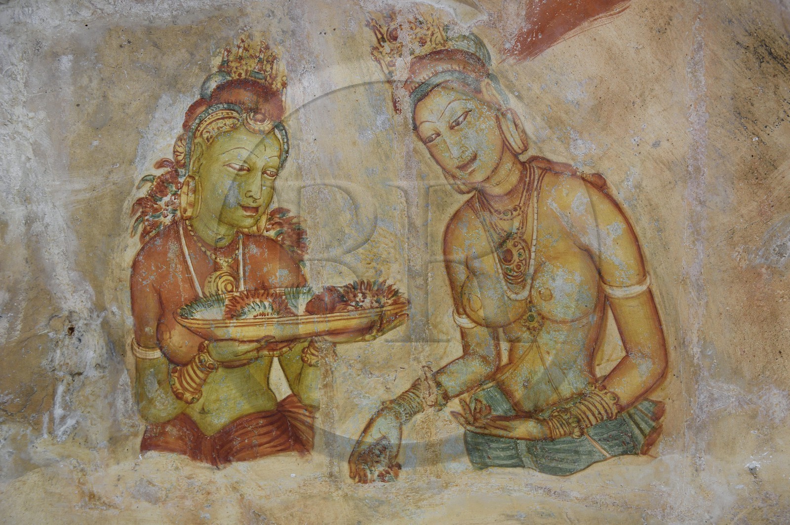 Sri Lanka, province centrale, district de Matale, Sigiriya, ville ancienne de Sigiriya classée patrimoine mondial de l'UNESCO, fresques peintes appelées Les Demoiselles de Sigiriya abritées dans une grotte du Rocher du Lion