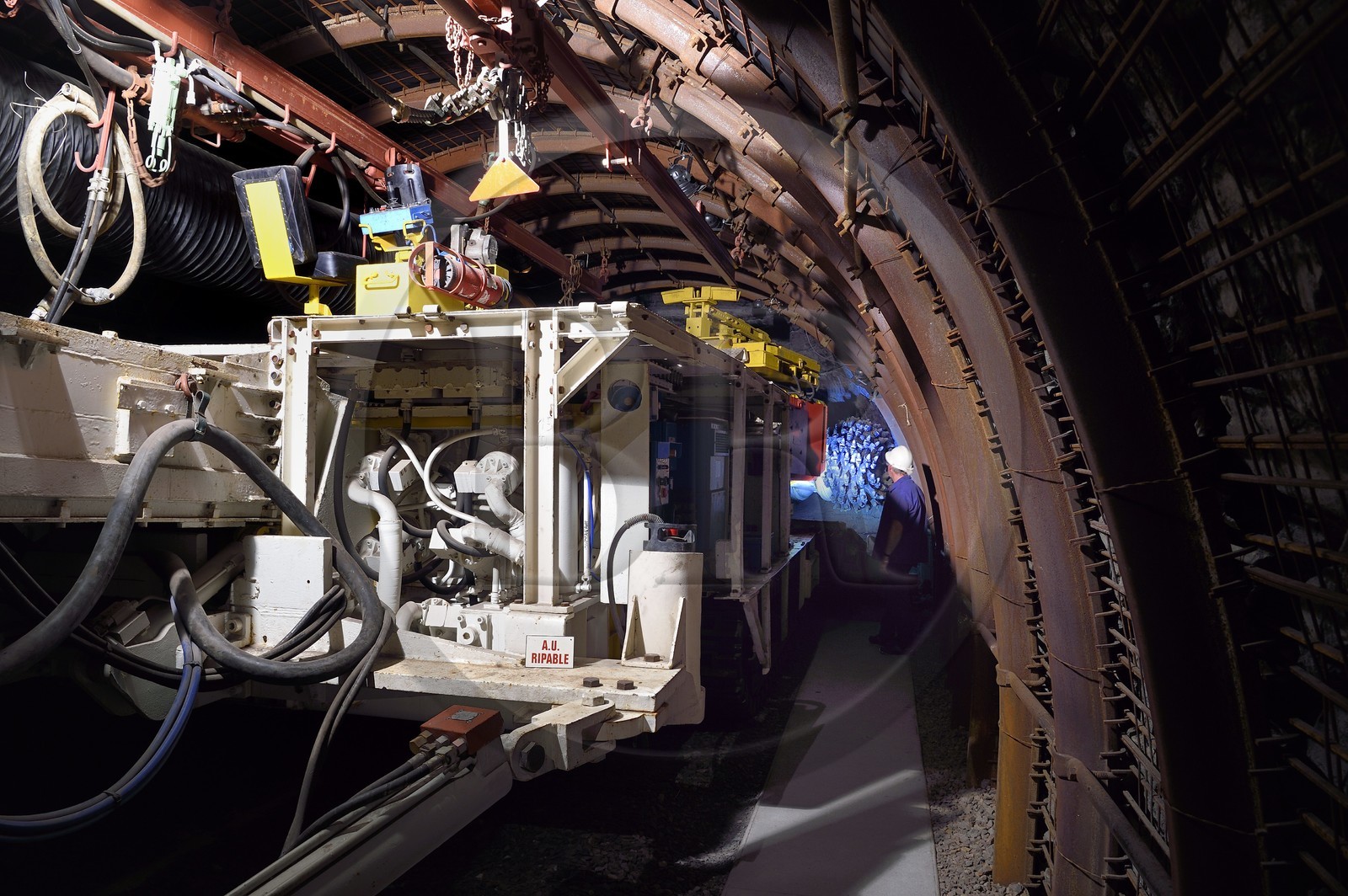 France, Moselle (57), Petite-Rosselle, le musée du carreau Wendel, reconstitution du fond de la mine, galerie de creusement au rocher, pantofore monobras utilisé pour le forage des galeries