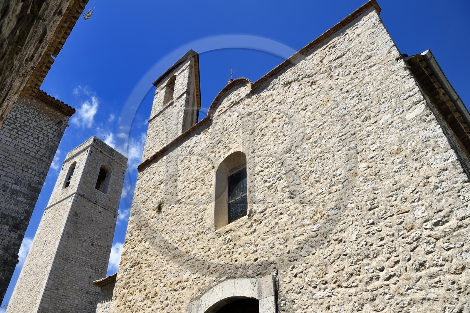 France, Alpes-Maritimes (06), Saint Paul de Vence, la Chapelle des Pénitents Blancs décorée par Folon