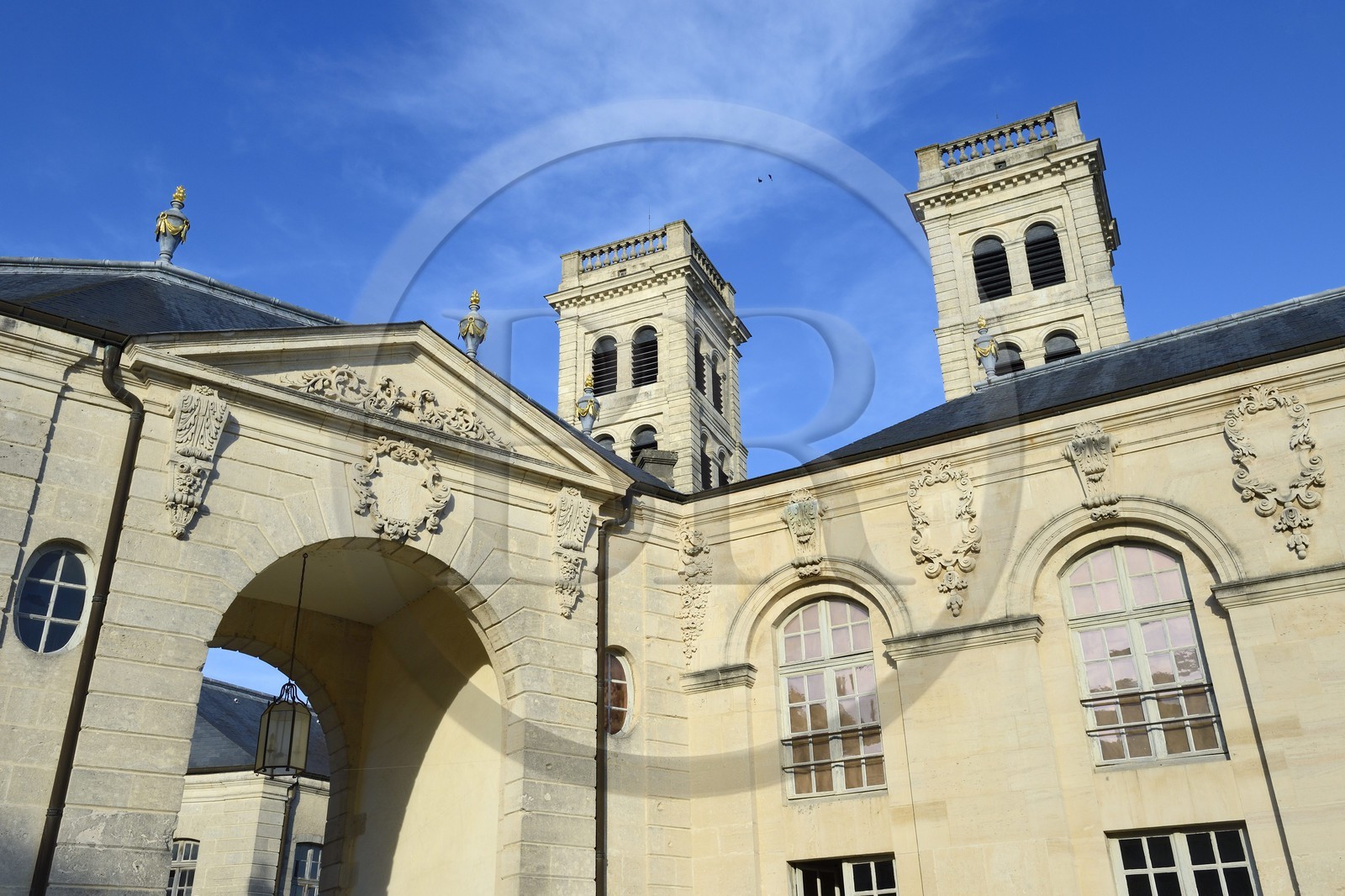 France, Meuse (55), Verdun, Ville Haute, le centre mondial de la Paix, des Libertés et des Droits de l'Homme situé dans l'ancien palais épiscopal et la cathédrale Notre-Dame du Xe siècle