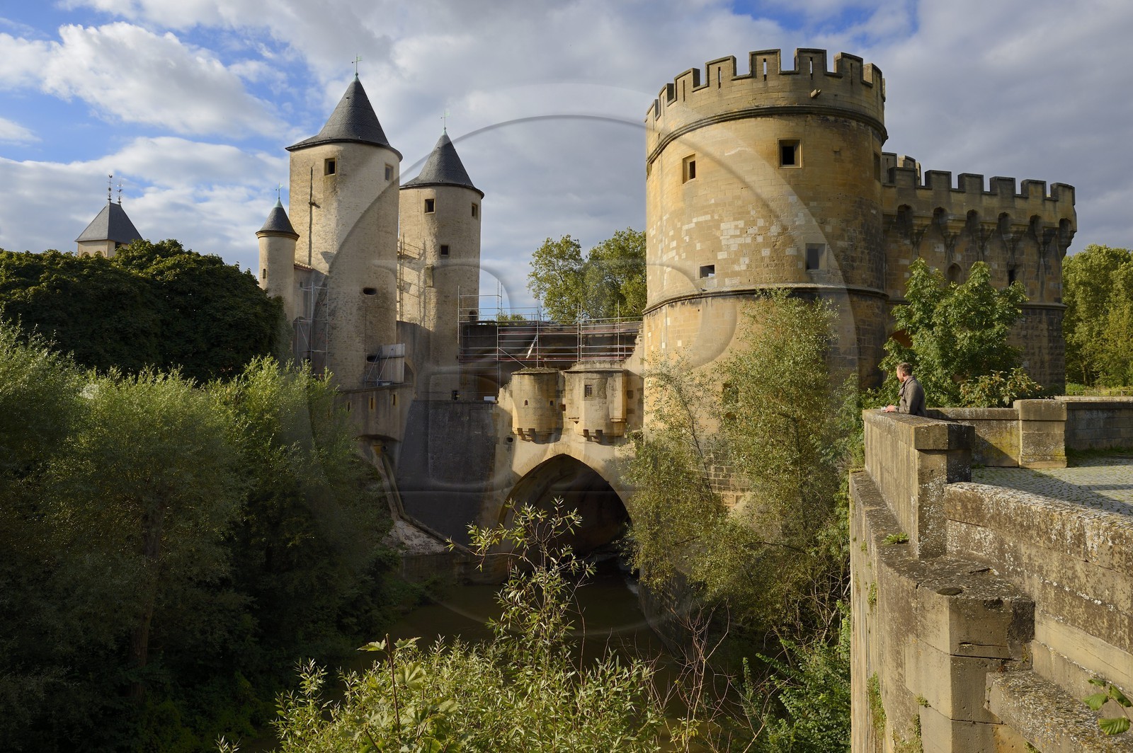 France, Moselle (57), Metz, la Porte des Allemands sur la rivière Seille est un vestige de l'ancienne enceinte médiévale