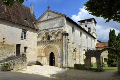 France, Dordogne (24), Périgord Blanc, abbaye romane de Chancelade, l'église abbatiale