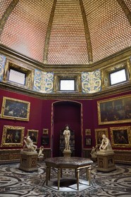 Italie, Toscane, Florence, centre historique classé Patrimoine Mondial de l'UNESCO, musée de la Galleria degli Uffizi (galerie des Offices), salle octogonale appelée Tribune