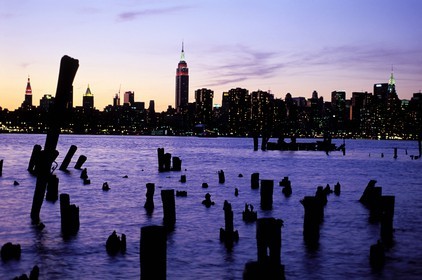 Etats-Unis, New York, Manhattan, Midtown, Empire State Building et l'East River