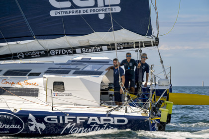 France, Vendée (85), Les-Sables-d'Olonne, le skipper Manuel Cousin en entrainement sur son voilier monocoque de 60 pieds IMOCA Coup de Pouce