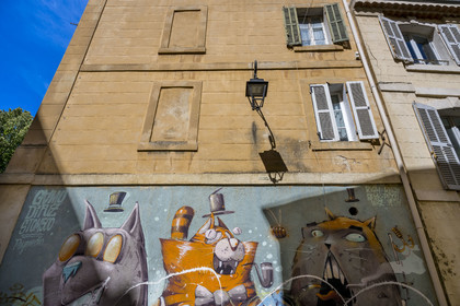 France, Bouches-du-Rhône (13), Marseille, quartier du Panier, peinture murale de Gamo Difuz Stom500 rue Trigance