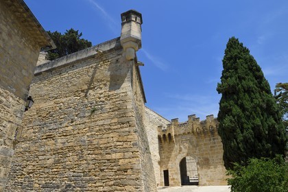 France, Vaucluse (84), Parc Naturel Regional du Luberon, Ansouis, labellisé Les Plus Beaux Villages de France, le chateau d'Ansouis