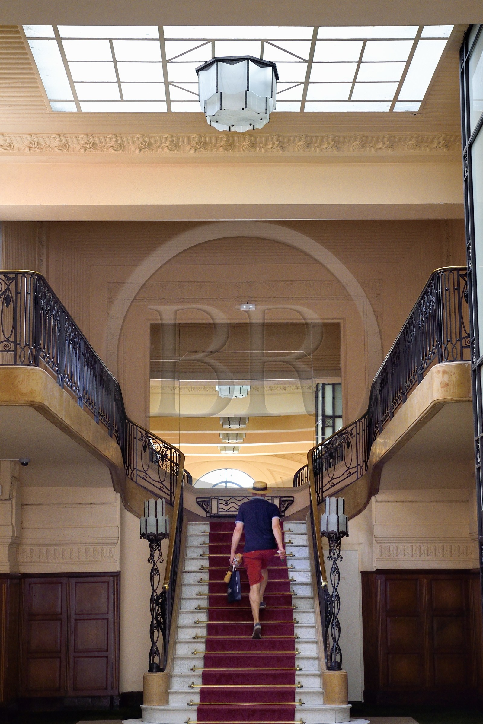 France, Allier (03), Vichy, ancien Hotel France et Pasteur sur l'avenue Aristide Briand, le hall d'entrée de style art Déco