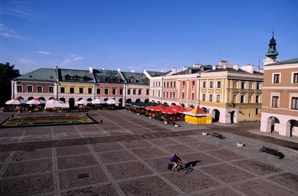 Pologne, région de Lublin, ville Renaissance de Zamosc classé Patrimoine Mondial de l' UNESCO, la place du marché