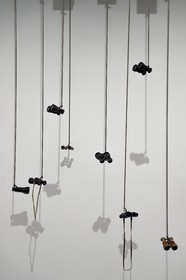 France, Moselle (57), Metz, quartier de l'Amphithéatre, le Centre Pompidou-Metz, centre d'art conçus par les architectes Shigeru Ban et Jean de Gastines, oeuvre de Rebecca Horn, Foret des chanteur hors la loi (1991)