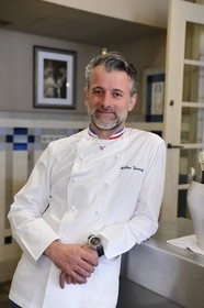 France, Rhône (69), Lyon, restaurant de la Mère Brazier fondé en 1921 par Eugénie Brazier, Mathieu Viannay Chef doublement étoilé au guide Michelin