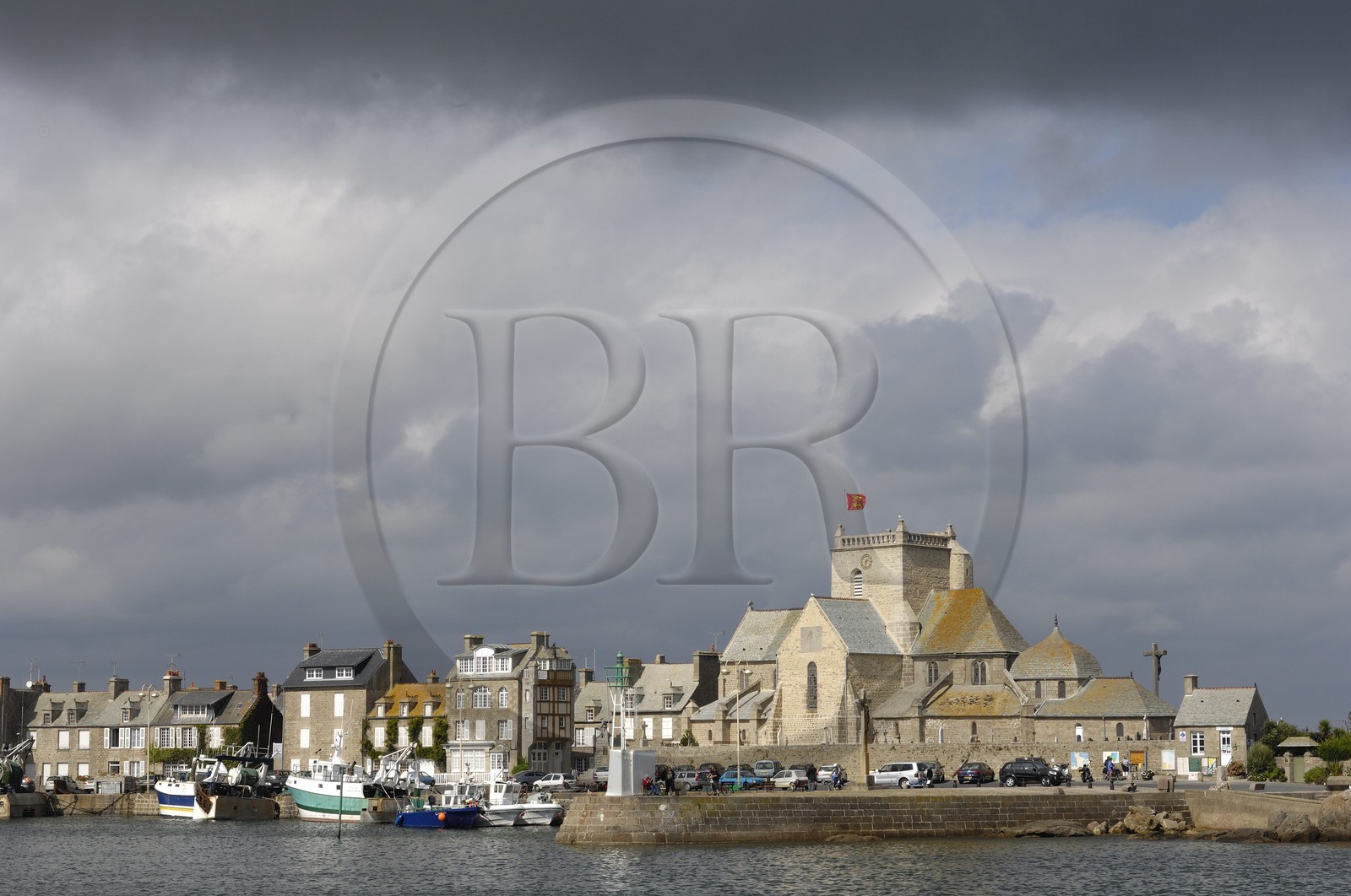 France, Manche (50), Val de Saire, Barfleur, labellisé Les Plus Beaux Villages de France, le port