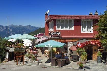 Suisse, canton de Vaud, Villars-sur-Ollon, restaurant Le Sporting