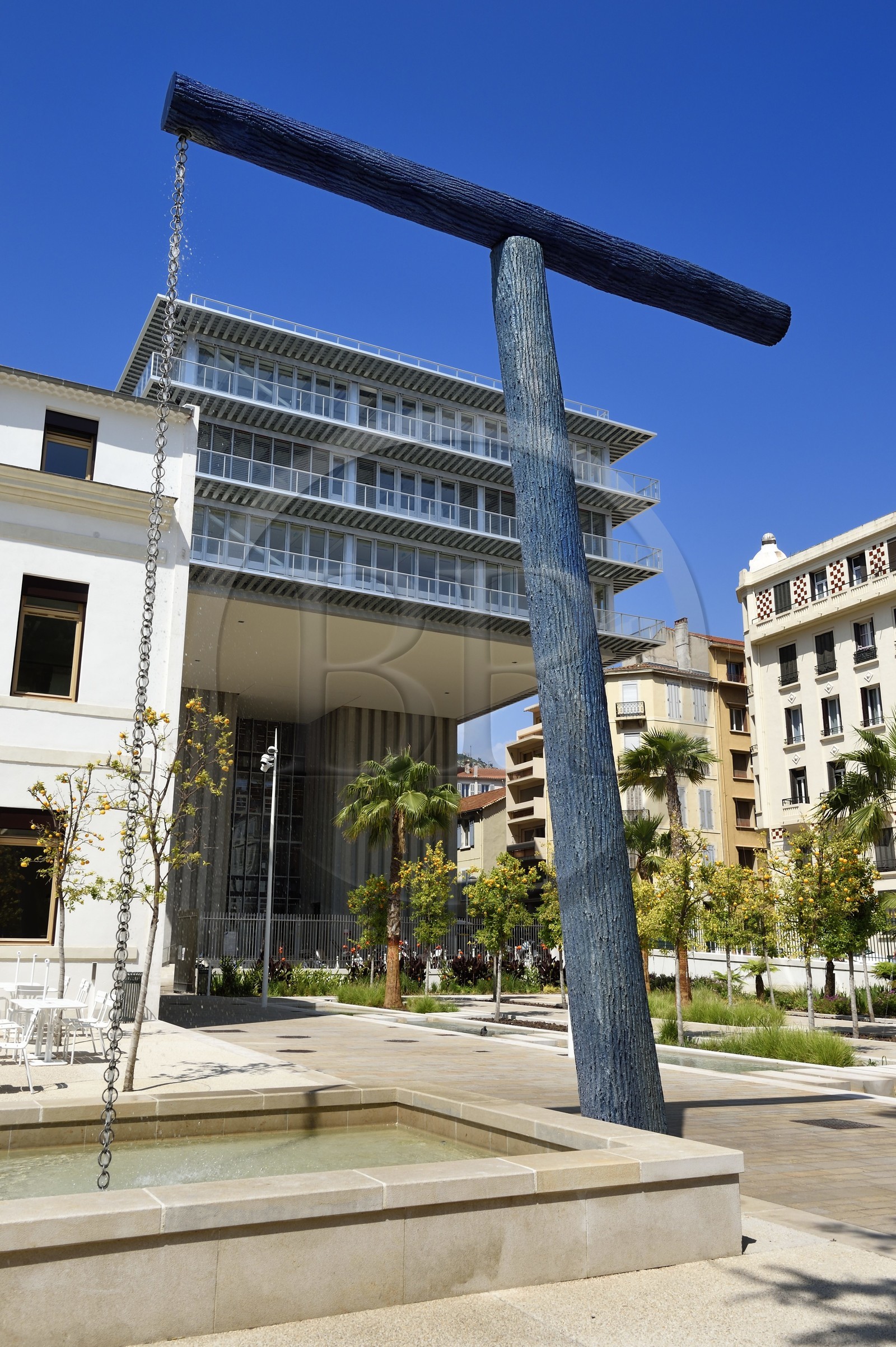 France, Var (83), Toulon, quartier Chalucet, la Fontaine Italique (2018-2020) de l'artiste Didier Marcel dans le Jardin Alexandre 1er